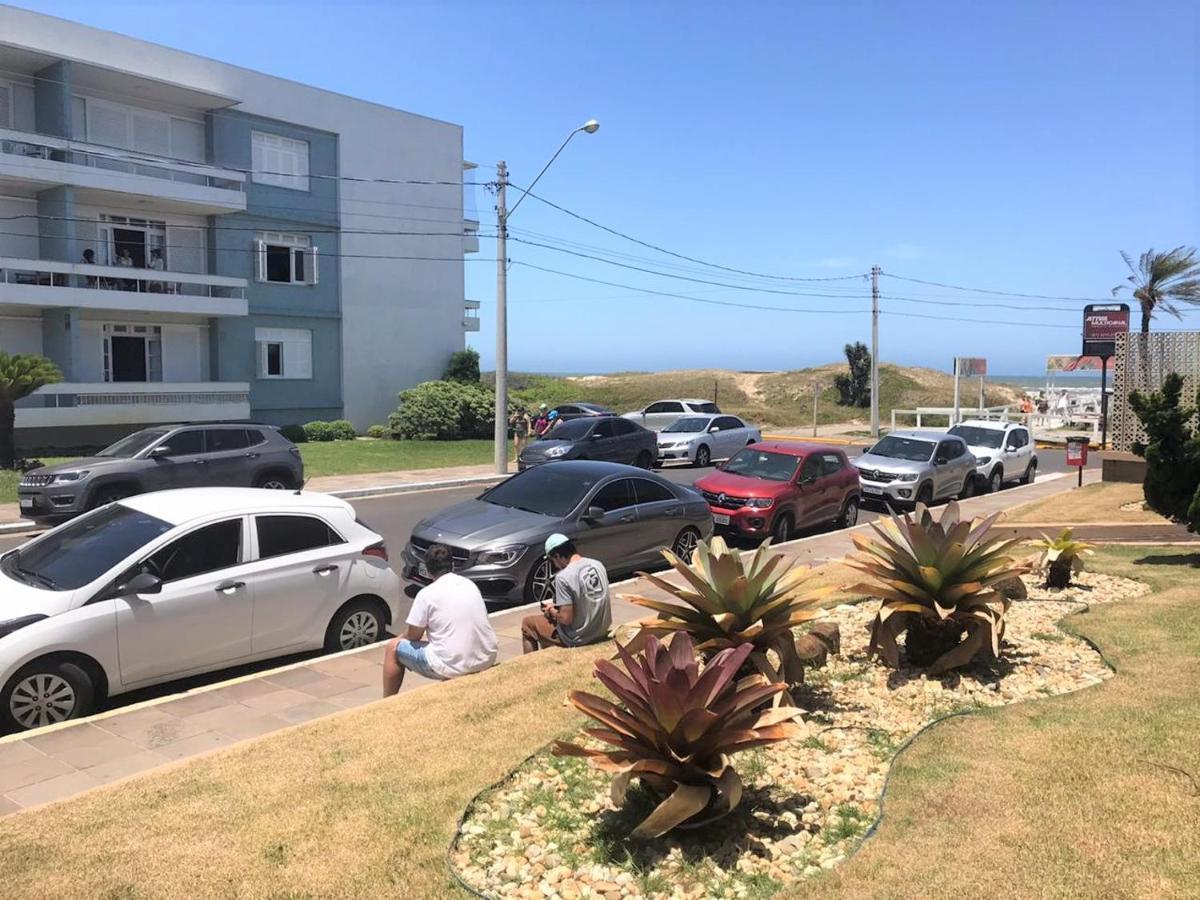 Atlantida 208 - Predio Na Beira Mar De Atlantida Apartman Xangri-la Kültér fotó
